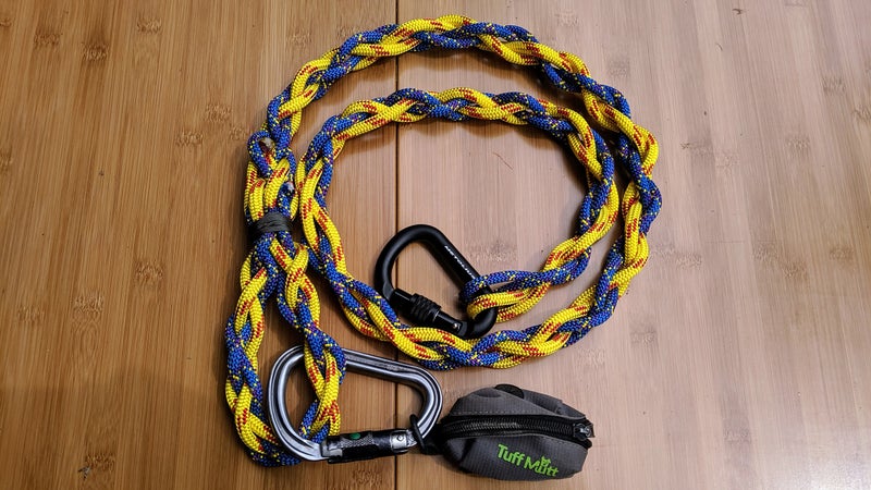 How to Make a Dog Collar Out of Rope for Hiking